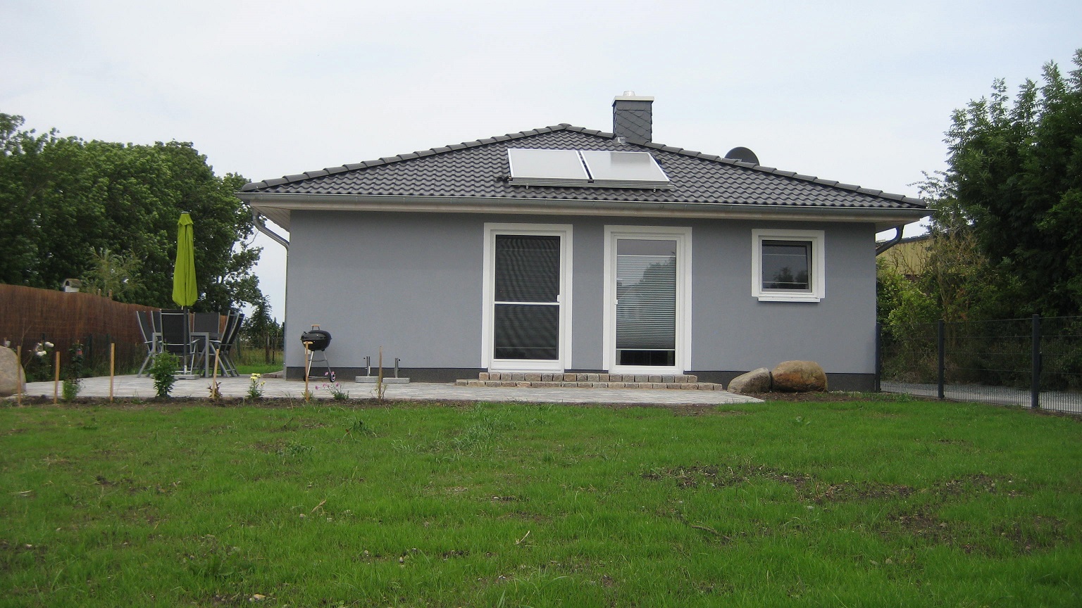 Ferienhaus Gammendorf - Eingangsbereicht und Terrasse